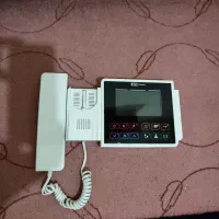 آیفون تصویری تک نما