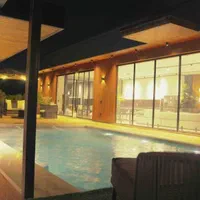 عمارت یاس  3خواب مستر|اجارهٔ کوتاه‌مدت ویلا و باغ|رودهن, |دیوار