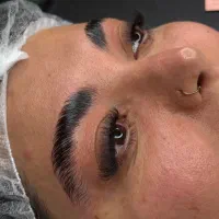اکستنشن مژه/لیفت ابرو،مژه/کاشت هیدن(پنجاه درصد ت