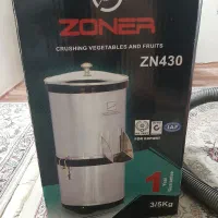 فروش یک دستگاه سبزی خردکن بسیارخوب نوواکبند