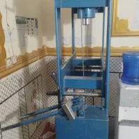 دستگاه پرس