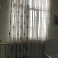 پرده اتاق خواب حریر به همراه والن