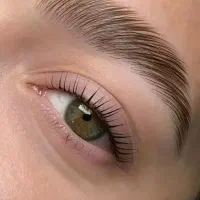 خدمات اکستنشن مژه و لیفت ابرو مژه و کاشت‌مژه|خدمات آرایشگری و زیبایی|قم, لسانی|دیوار