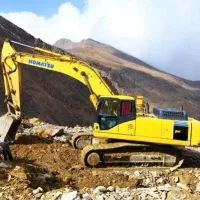 راننده بیل میکانیکی وتراکتور فقط در اراک وحومه