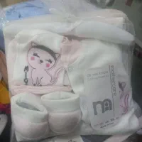 لباس نوزادی و سیسمونی|کفش و لباس بچه|ازنا, |دیوار