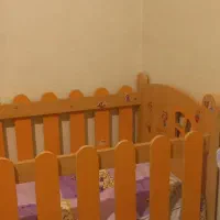 تخت نوزاد به همراه تشک|تخت و صندلی بچه|اصفهان, کوی امام|دیوار