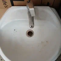 روشویی بهمراه شیرآب|لوازم سرویس بهداشتی|اراک, |دیوار