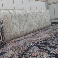 ۸ عدد پشتی جنس خوب وسنگین دو رو