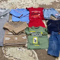 تعدادی لباس بچگانه