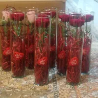 گل مصنوعی با گلدانهای شیشه ای استوانه ای|گل مصنوعی|تهران, یافت آباد جنوبی|دیوار