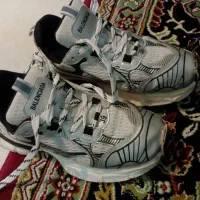 کفش بالینسیاگا|کیف، کفش، کمربند|خمینیشهر, |دیوار