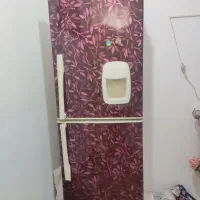 یخچال کاریز موتورش در حد نو با مخزن آب یخ