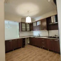 فرمانیه ۱۳۵ متر ۲ خواب فروشی