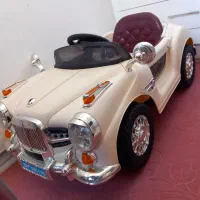 ماشین شارژی کلاسیک|اسباببازی|گلبهار, شهر جدید گلبهار|دیوار