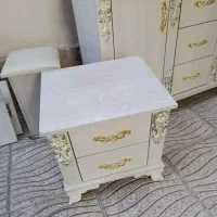 اینه و کنسول به همراه پاتختی و صندلی ارایش|بوفه، ویترین، کنسول|همدان, |دیوار
