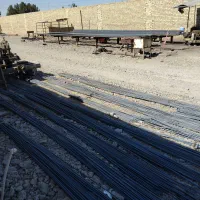 نیاز مند به کارگر داخل انبار آهن فروشی