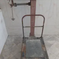 باسکول ۲۰۰کیلویی