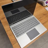 لپ تاپ مایکروسافت سورفیس Surface در حد