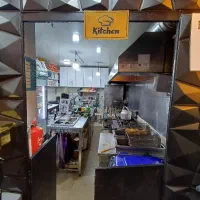 آشپز پاستا پز و کمکی همراه آموزش