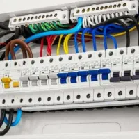 نیازب شاگردبرق کاری