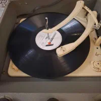 گرامافون قدیمی و کلکسیونی HMV ساخت انگلیس|کلکسیون اشیاء عتیقه|تهران, تهرانسر غربی|دیوار