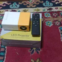 پروژکتور بسیار تمیز