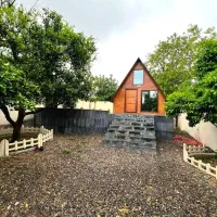 زمین با کلبه سوئیسی ویوی ناب جنگل