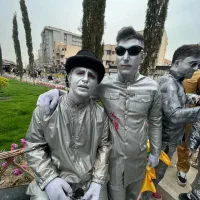 سیلورمن دلقک عروسک مرد نقره ای|خدمات پذیرایی، مراسم|تهران, طرشت|دیوار