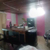به خانم منشی جهت جواب گویی تلفن نیاز مندیم
