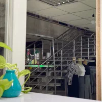 پیشخوان و مانکن