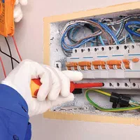 نصب لوستر رفع اتصالی برق ساختمان محافظ آیفون ایفون