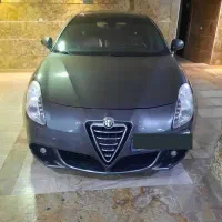 الفارومئو جولیتا مدل 2012 مشابه صفر کیلومتر