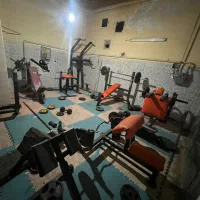 تعدادی وسایل بدنسازی به فروش میرسد