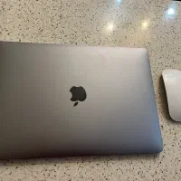 مک بوک ایر m1