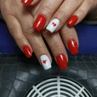 تخفیف ویژه کاشت ناخن