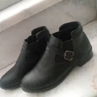 یک جفت کفش نو