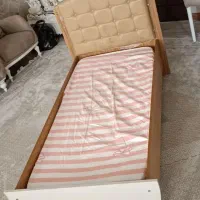 تخت و صندلی کودک