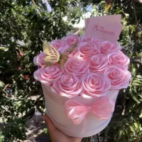 دسته گل مصنوعی  با باکس