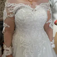 تعدادی لباس عروس مزون|لباس|شیراز, قلعه شاهزاده بیگم|دیوار