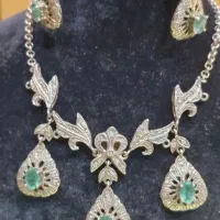 جواهرات سلطنتی با انگشتر برلیان زنانه