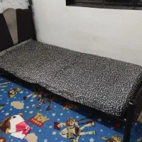 تخت خواب آهنی