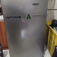 یخچال ایستکول ۵ فوت در حد نو