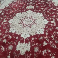 فرش کرم لاکی خوش نقش