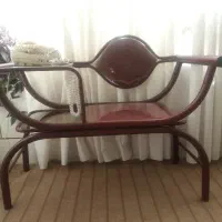 میز زیر تلفنی