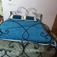 تخت‌خواب دونفره به همراه تشک