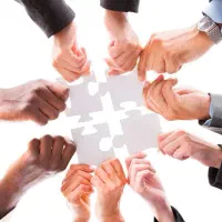 استخدام نیروی موجه خانم و آقا