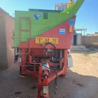 دستگاه خرمنکوب با تریلی