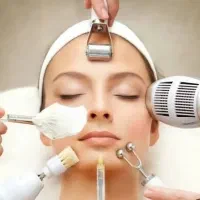 نیازمندپزشک پاره وقت باپروانه جهت حضوردرمطب زیبایی