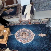 تعدادی وسایل خانه و قالی