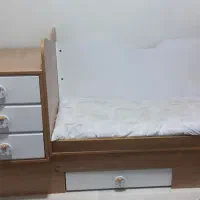 رختخواب بچه و کمد